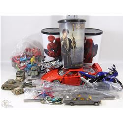 FLAT OF THEATER SIZE CUPS+STRAWS, BAG OF FARM