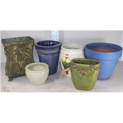 BOX OF MIXED STYLE+SIZE PLANTER POTS