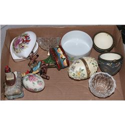 FLAT OF VINTAGE TRINKET BOXES