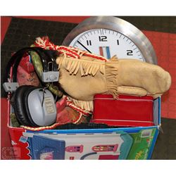 BOX WITH 2 WOODEN CHICKENS, LEATHER MITTENS, HEAD-