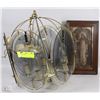 Image 1 : VINTAGE HANGING LAMP WITH JESUS PICTURE