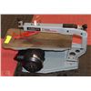 Image 1 : DELTA 15" SCROLL SAW