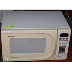 PANASONIC 1000W MICROWAVE
