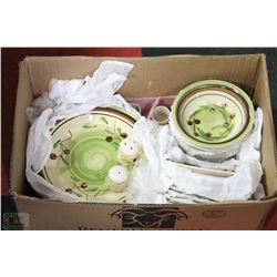 BOX W/28-PC NAPOLI DINNERWEAR SET