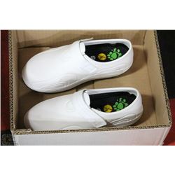 BOX W/BRAND NEW DAWGS SHOES - LADIES