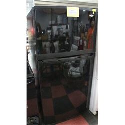 MAYTAG  BLACK REFRIGERATOR 19 CUBE