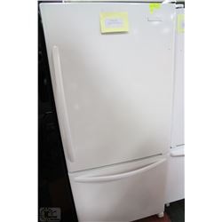 KITCHENAID  REFRIGERATOR 19 CUBE BOTTOM MOUNT