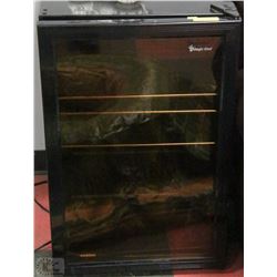 MAGIC CHEF BAR FRIDGE WITH GLASS SHELVES