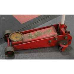 FLOOR JACK