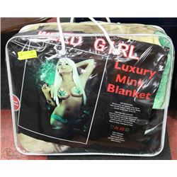 WEED GIRL LUXURY MINK BLANKET