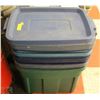 Image 1 : LOT OF 5 RUBBERMAID ROUGHNECK STORAGE TOTES
