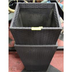 SET OF 2 WICKER PLANTERS 22" X 15"