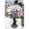 Image 1 : FAUX STAIN GLASS TABLE LAMP