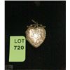 Image 1 : 9KT GOLD 60 YRS OLD LOCKET