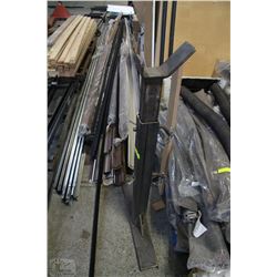 HEAVY DUTY METAL STAND