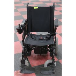INVACARE NUTRON R51 POWER WHEELCHAIR COMPLETE