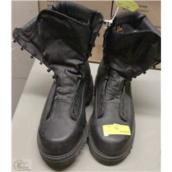 PAIR OF GORTEX APPRX SZ 12 WORKBOOTS