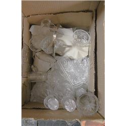 ESTATE BOX OF ASSORTED CRYSTAL