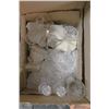 Image 1 : ESTATE BOX OF ASSORTED CRYSTAL