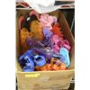 Image 1 : BOX OF NEW ASSORTED LADIES 6-10 AND KIDS SANDLES