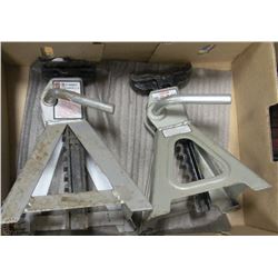 PAIR OF 3 TON JACKS