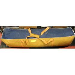 LARGE CAMPING TENT IN PORTABLE BAG