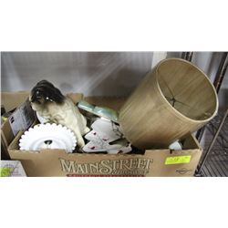 FLAT WITH MIXED VINTAGE ORNAMENTS INCL LAMP, FINE