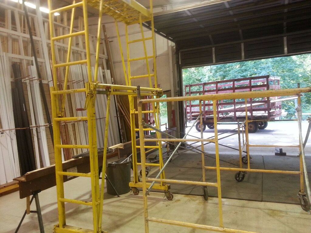 BILJAX SCAFFOLDING LOT 5X5 SECTIONS, STEEL, CROSS BRACES