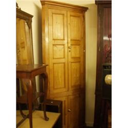 Pair of Georgian corner cupboards…