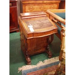 Victorian walnut Davenport with lift up st…