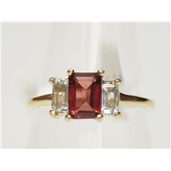 #41-9K YELLOW GOLD GARNET AND AQUAMARINE RING