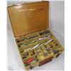 Image 2 : VINTAGE MAGNUM PLANO 1152 DOUBLE SIDES TACKLE BOX
