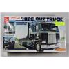 Image 1 : VINTAGE TYRONE MALONES KENWORTH MATCHBOX KIT