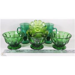 FLAT OF VINTAGE GREEN GLASS ITEMS
