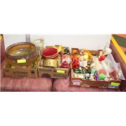 SHELF LOT INCLUDING CHRISTMAS DECOR, JEWELLERY