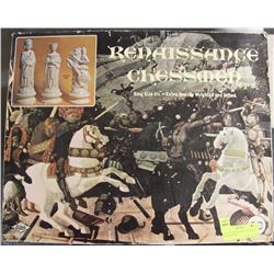 VINTAGE RENAISSANCE CHESSMEN BOARD & PEGS