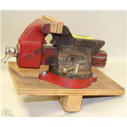 RED VINTAGE 4-1/2" ANVIL VICE
