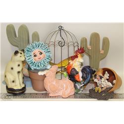 FLAT OF OUTDOOR ORNAMENTS