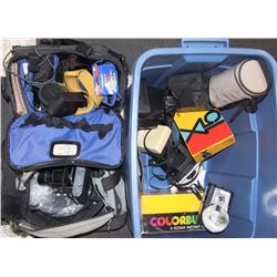 TOTE WITH MANY CAMERAS INCLUDING,ANTIQUE,VINTAGE