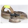 Image 1 : 3 SAD IRONS INCLUDING JAS.SMART MFG CO. LTD