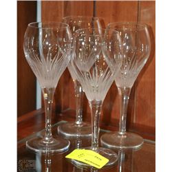 SET OF 4 CRYSTAL WINE GLASSES