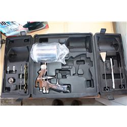 DEVILBISS PAINTING GUN IN CASE