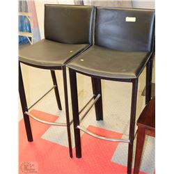 PAIR OF BLACK LEATHERETTE BAR STOOLS