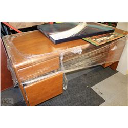 SOLID WOOD OFFICE DESK WITH 4 DRAWERS