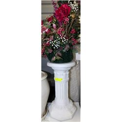 ARTIFICIAL FLOWER ARRANGEMENT ON WHITE PORCELAIN