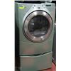 Image 1 : WHIRLPOOL DUET DRYER WITH FRONT LOAD ON