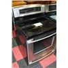 Image 1 : LG STAINLESS STEEL STOVE 30" WITH 5 BURNER CERAMIC