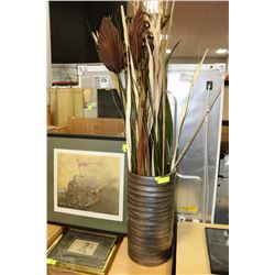 ROUND VASE WITH DRIED FLORAL FLOWERS ARRANGMENT