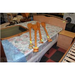 QUEEN SIZE METAL+WOOD BED FRAME WITH HEADBOARD +