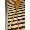 Image 1 : PAIR OF UNMATCHING OARS